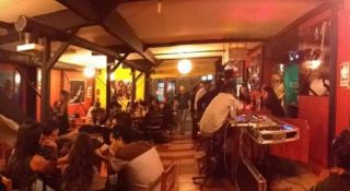 salas de jazz en directo en valparaiso Ilícito Bar